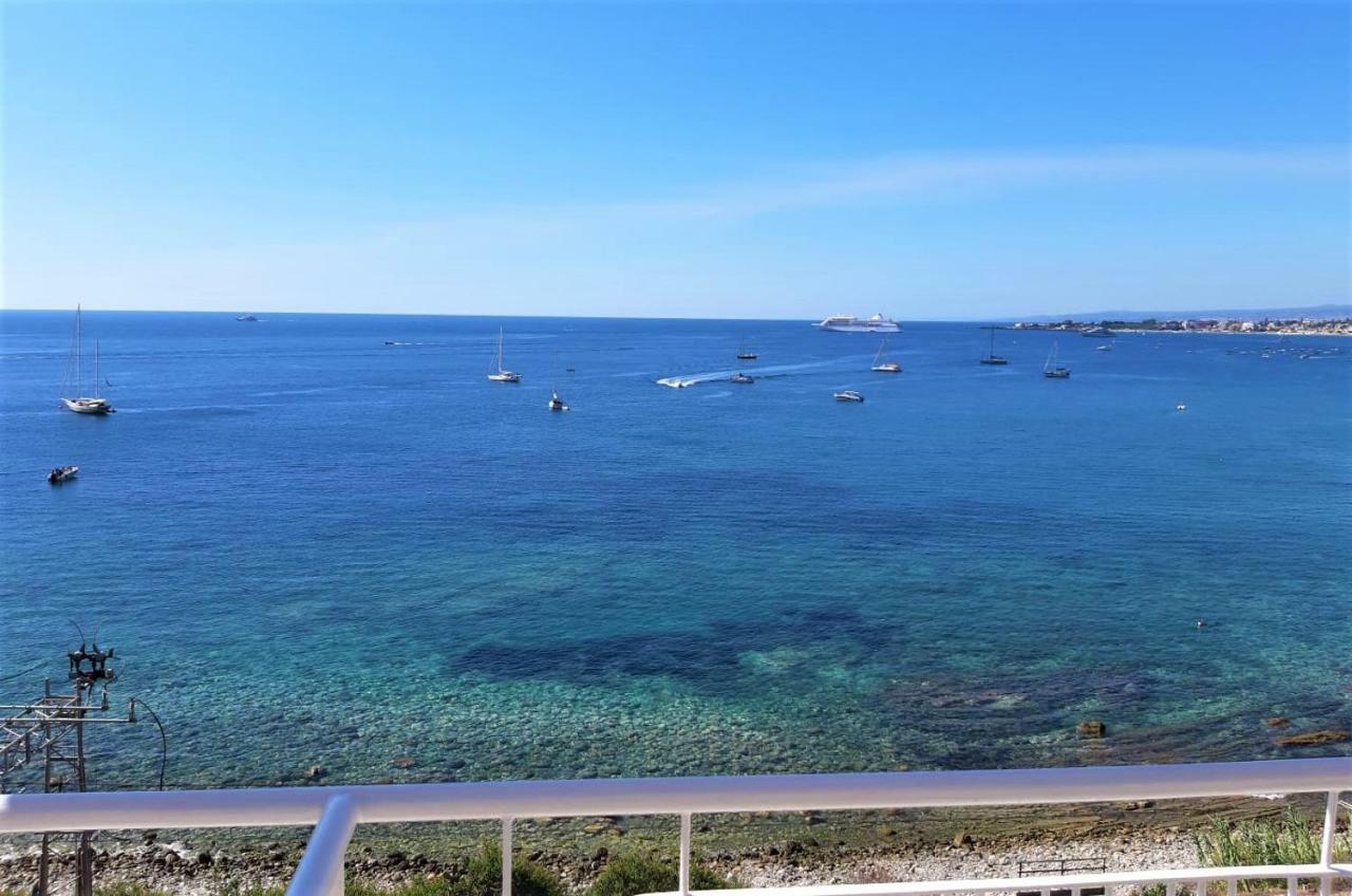 דירות טאורמינה La Baia Dei Delfini מראה חיצוני תמונה